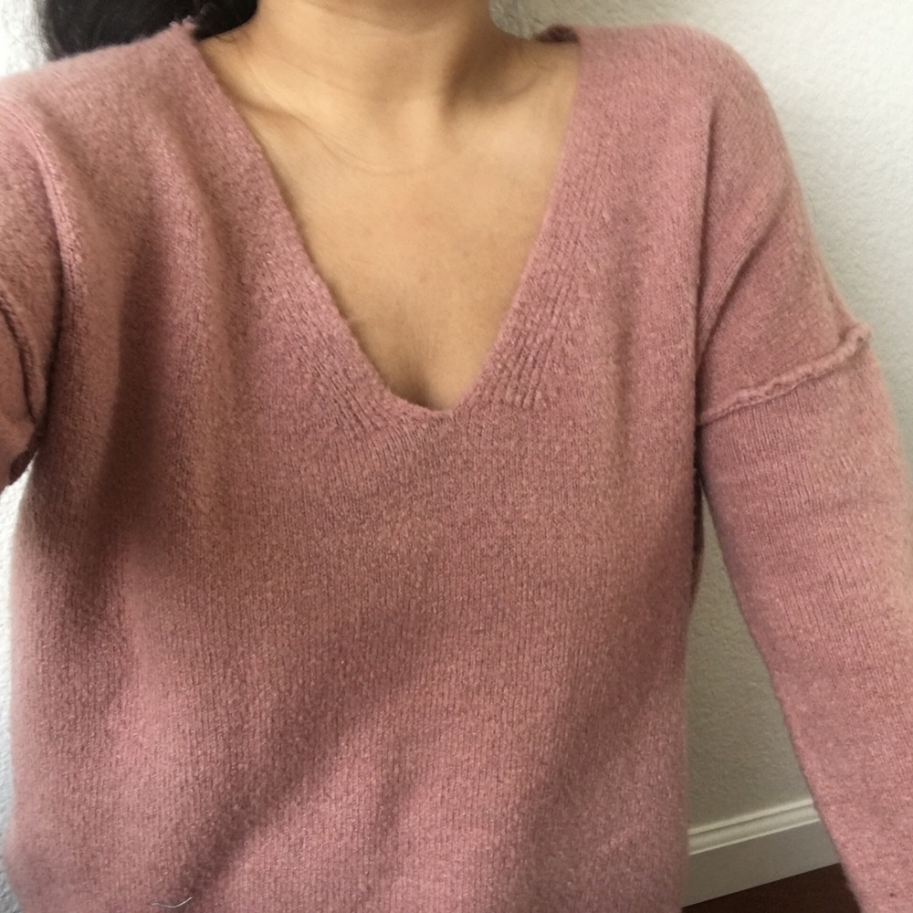 PINK OFF SHOULDER SWEATER FOREVER 21